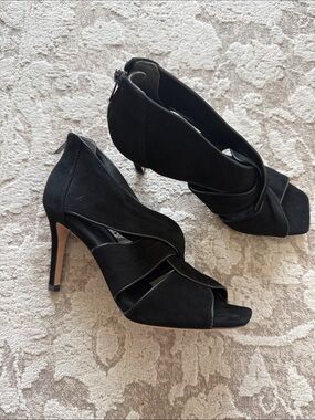 Veronica Beard Black Suede Peep Toe Stiletto Bootie Heels Size 9